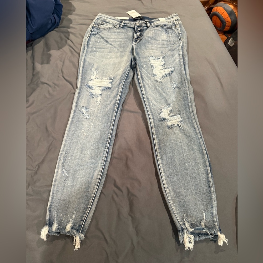 NWT Judy Blue Light Wash Skinny Fit High Waist Destroyed Button Fly Size 15/32